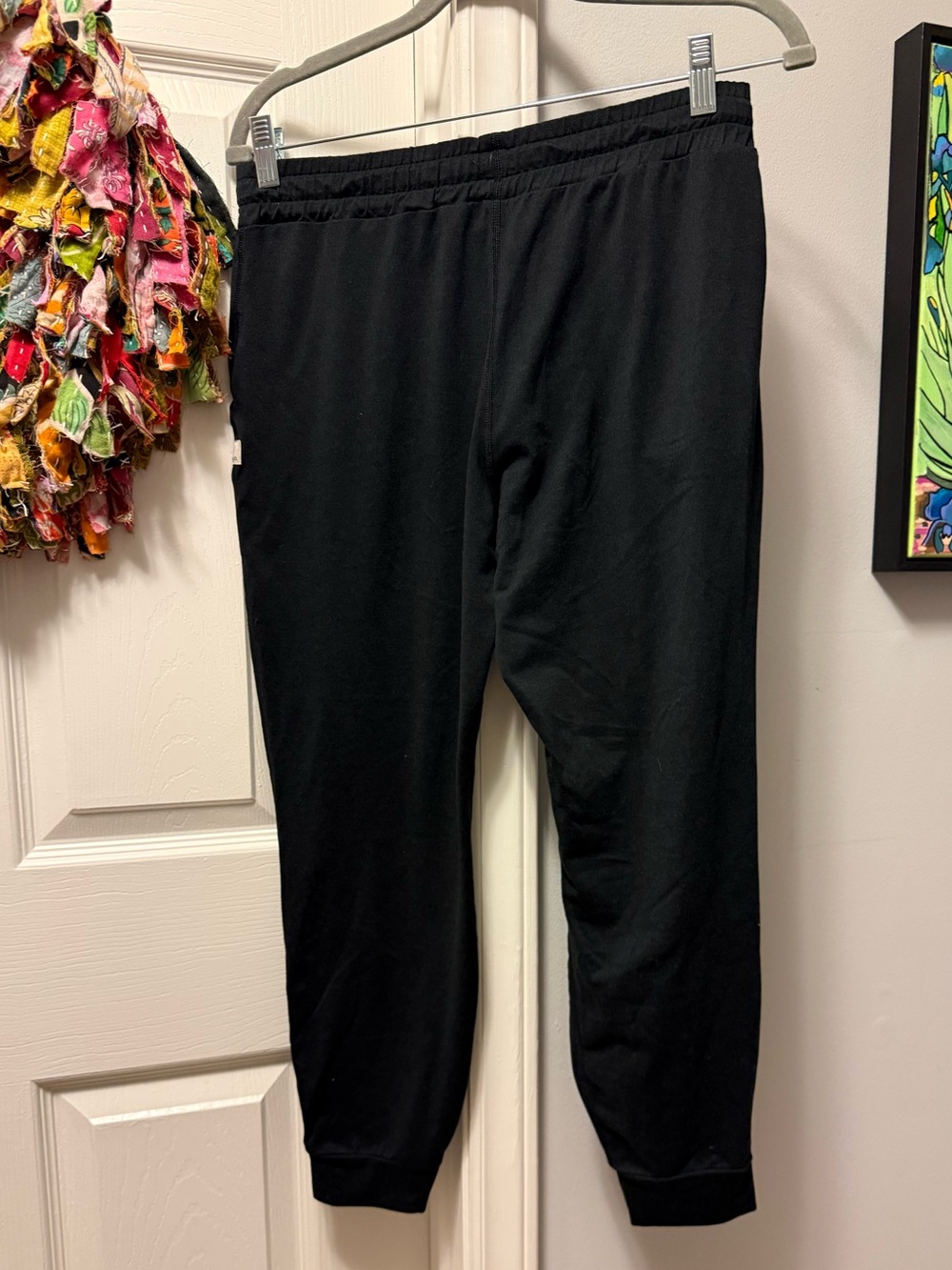 Vuori Women's Charcoal Jogger Pants - Comfortable Everyday Fit - Picture 7 of 12